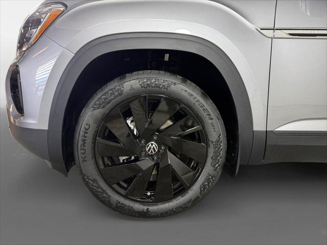 2026 Volkswagen Atlas Cross Sport SE with Technology
