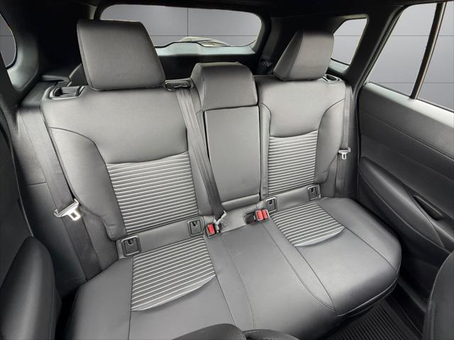 2023 Toyota Corolla Cross Hybrid XSE