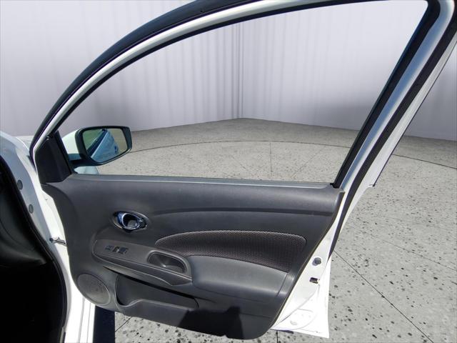 2018 Nissan Versa 1.6 SV