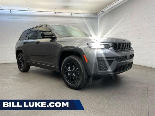 2026 Jeep Grand Cherokee GRAND CHEROKEE LAREDO ALTITUDE 4X2