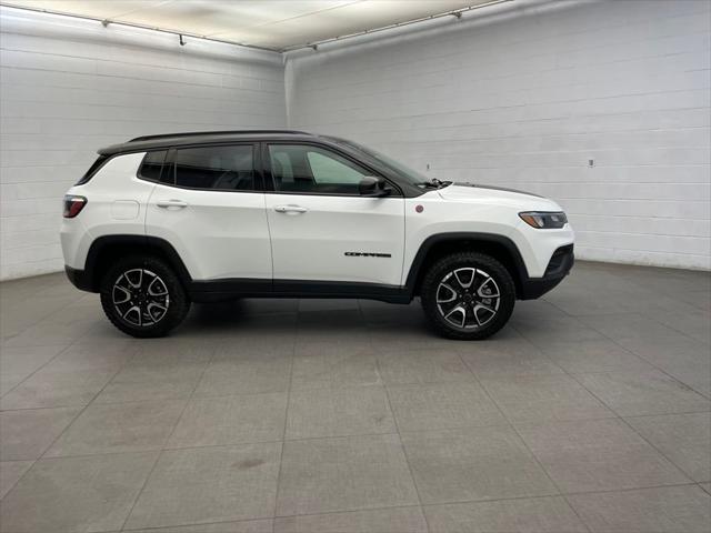 2026 Jeep Compass COMPASS TRAILHAWK 4X4 2026 Jeep Compass COMPASS TRAILHAWK 4X4