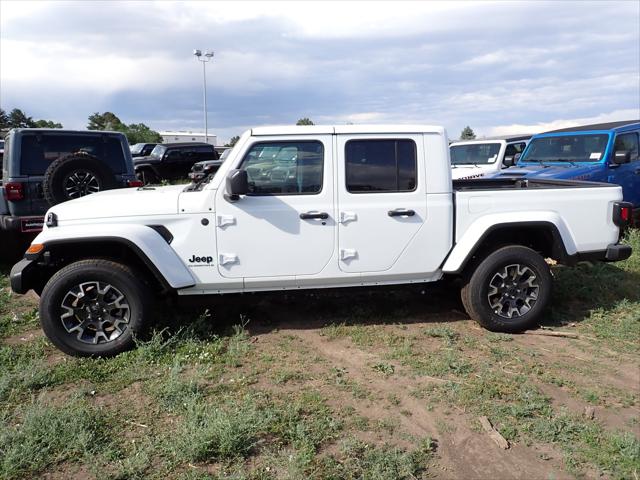 2026 Jeep Gladiator GLADIATOR SAHARA 4X4