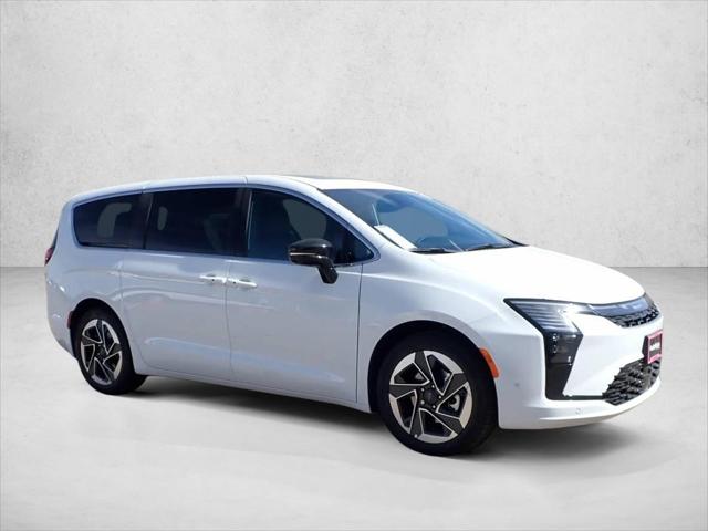 2027 Chrysler Pacifica Limited