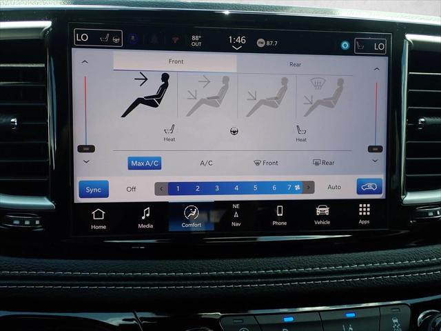 2027 Chrysler Pacifica Select