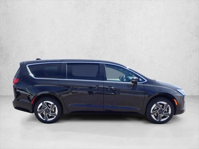 2027 Chrysler Pacifica Limited