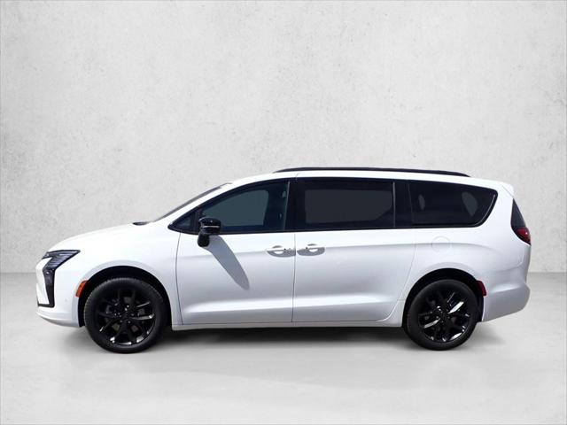2027 Chrysler Pacifica Limited