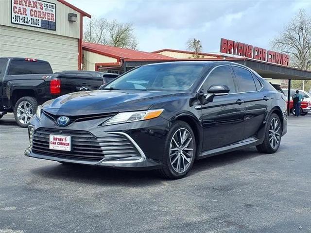 2021 Toyota Camry XLE Hybrid for sale in Lawton, OK
