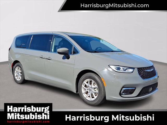 2023 Chrysler Pacifica Touring L for sale in Harrisburg, PA