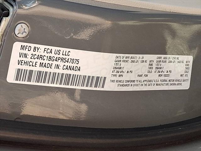 2023 Chrysler Pacifica Touring L