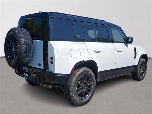 2023 Land Rover Defender 110 X-Dynamic SE