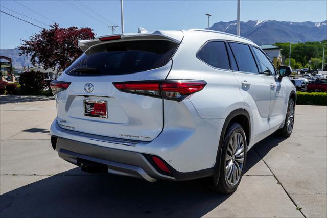 2022 Toyota Highlander Platinum