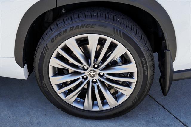 2022 Toyota Highlander Platinum