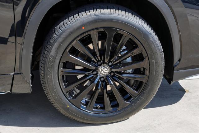 2025 Toyota Highlander XSE