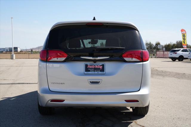 2024 Chrysler Voyager LX