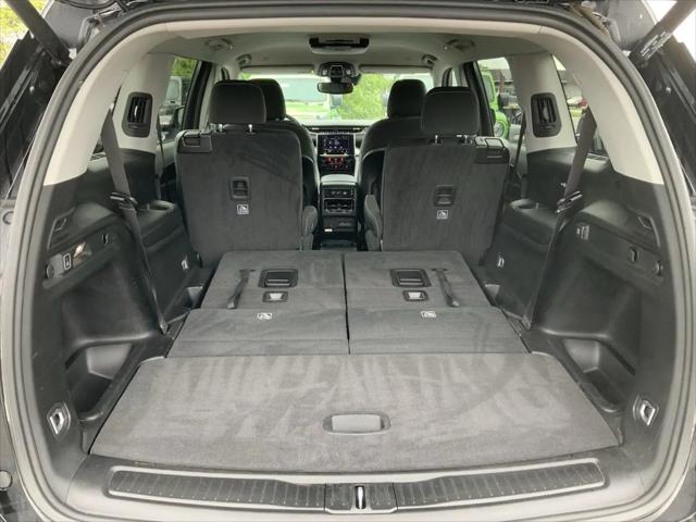 2022 Jeep Grand Cherokee L Laredo 4x4