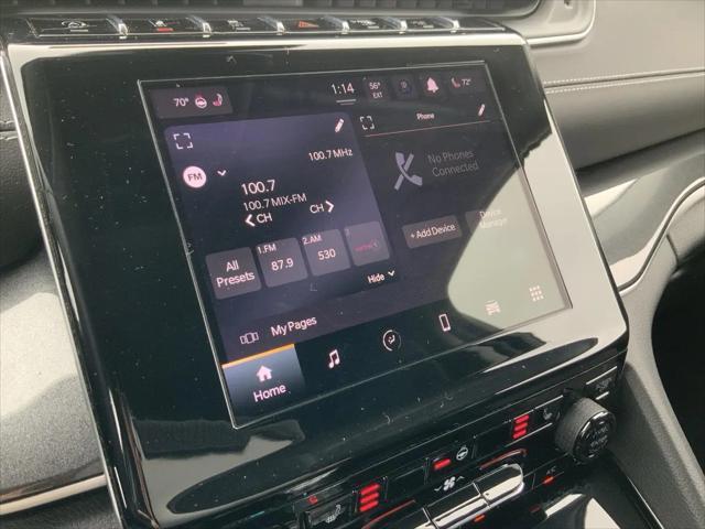 2022 Jeep Grand Cherokee L Laredo 4x4