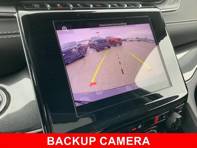2022 Jeep Grand Cherokee L Laredo 4x4