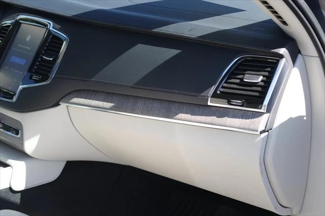 2023 Volvo XC90 B6 Ultimate 6-Seater