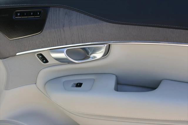 2023 Volvo XC90 B6 Ultimate 6-Seater