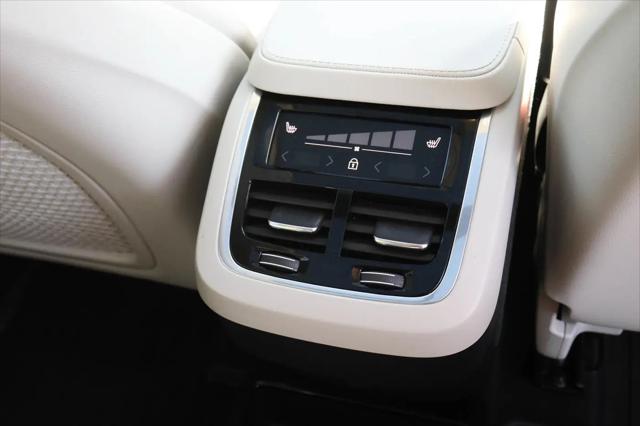 2023 Volvo XC90 B6 Ultimate 6-Seater