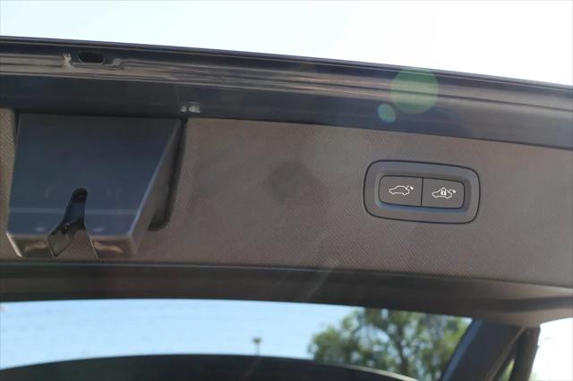2023 Volvo XC90 B6 Ultimate 6-Seater