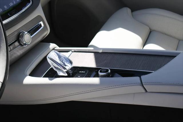 2023 Volvo XC90 B6 Ultimate 6-Seater