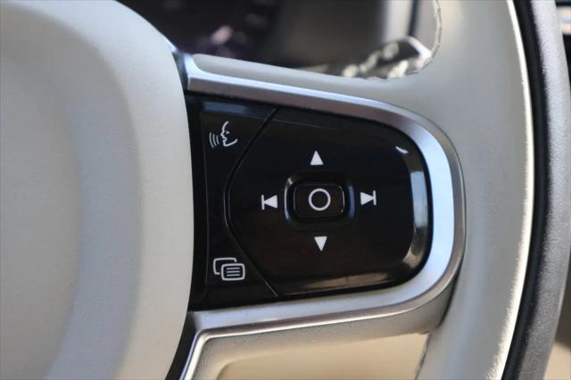 2023 Volvo XC90 B6 Ultimate 6-Seater