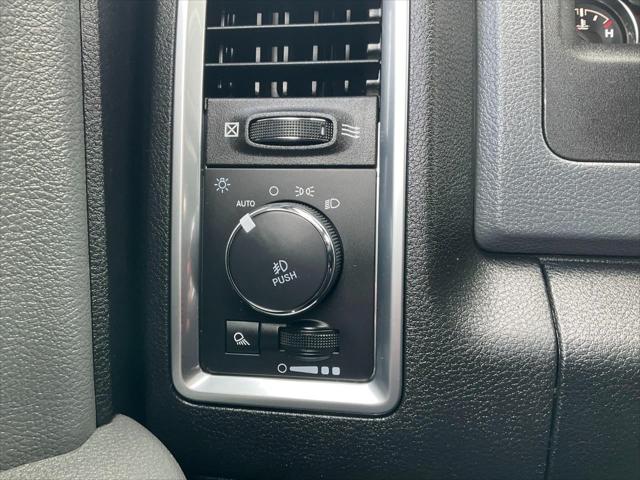 2018 Ram 1500 Big Horn Crew Cab 4x4 5'7" Box