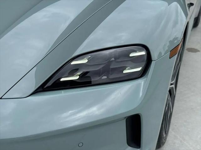 2026 Porsche Taycan Black Edition