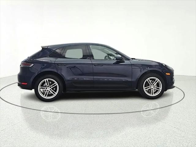 2020 Porsche Macan Macan