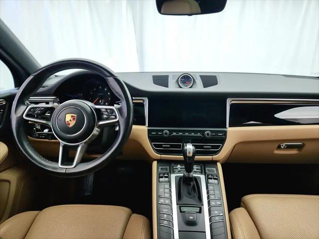 2020 Porsche Macan Macan