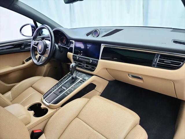 2020 Porsche Macan Macan