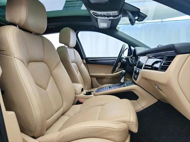 2020 Porsche Macan Macan