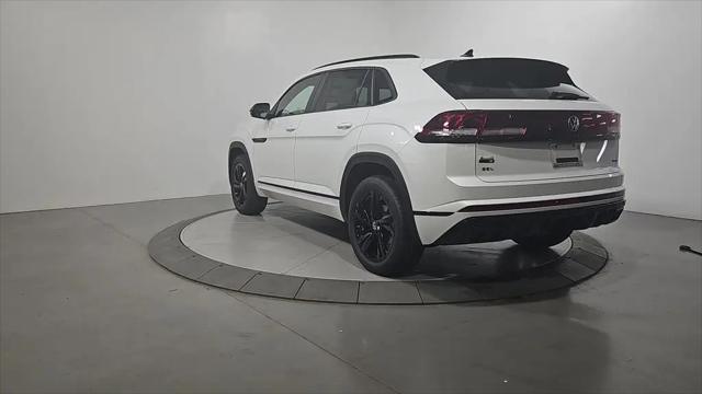 2026 Volkswagen Atlas Cross Sport SEL R-Line Black