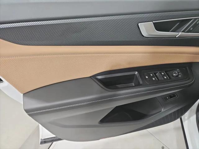 2026 Volkswagen Atlas Cross Sport SEL R-Line Black