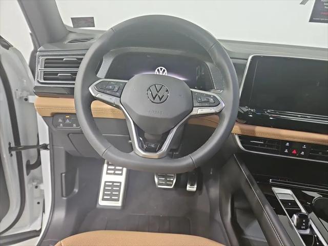 2026 Volkswagen Atlas Cross Sport SEL R-Line Black