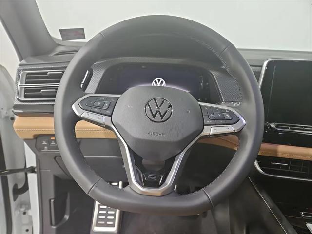 2026 Volkswagen Atlas Cross Sport SEL R-Line Black