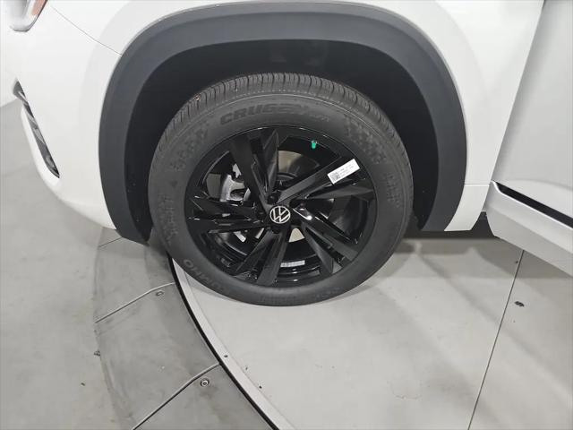 2026 Volkswagen Atlas Cross Sport SEL R-Line Black