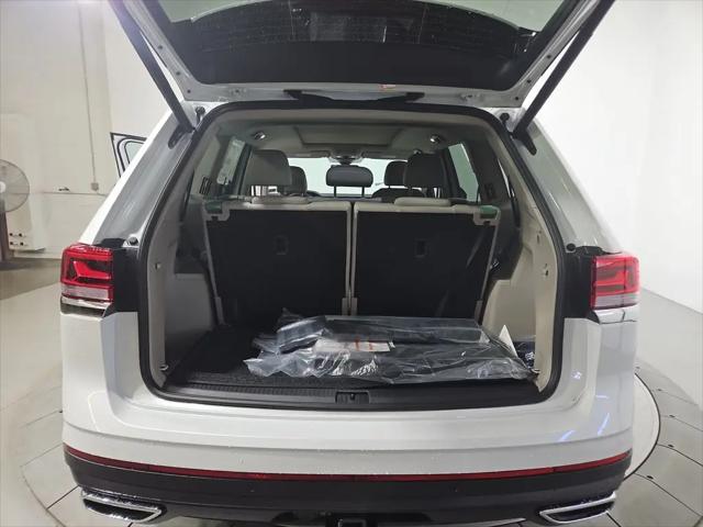 2026 Volkswagen Atlas SE with Technology