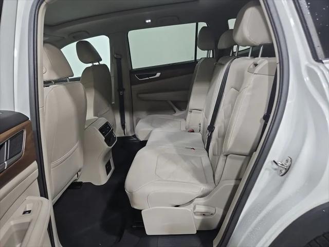 2026 Volkswagen Atlas SE with Technology