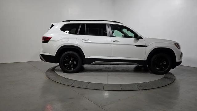 2026 Volkswagen Atlas Peak Edition