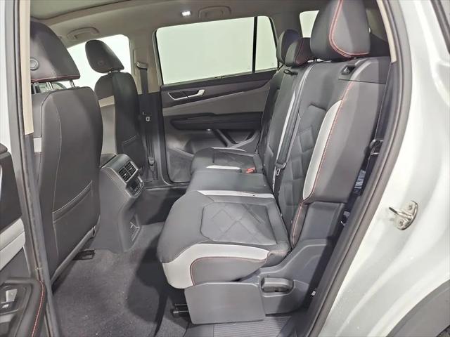 2026 Volkswagen Atlas Peak Edition