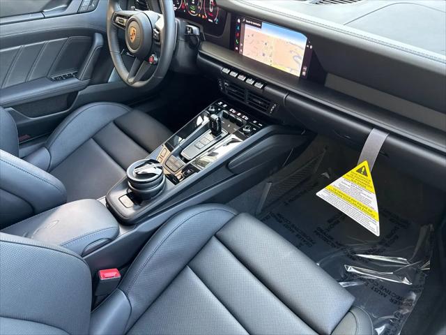 2026 Porsche 911 Carrera 4 GTS Cabriolet