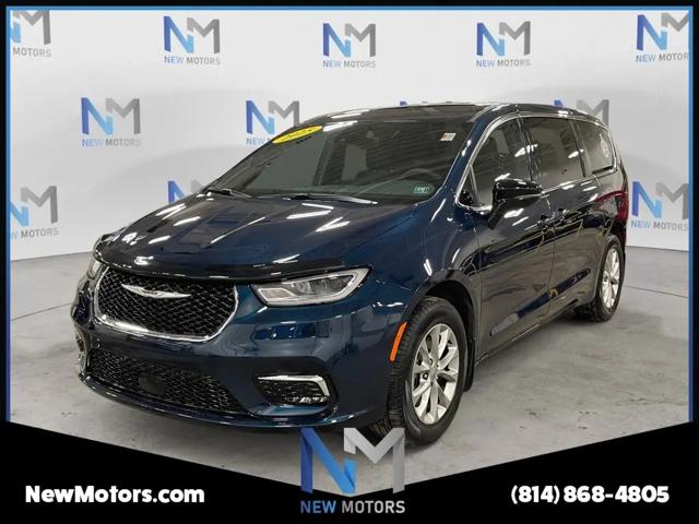 2025 Chrysler Pacifica Select for sale in Erie, PA