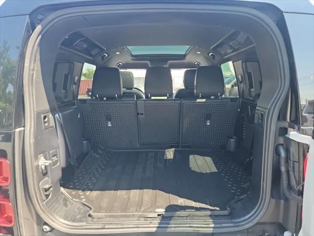 2022 Land Rover Defender 110 S