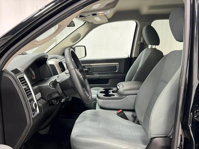 2019 Ram 1500 Classic SLT Crew Cab 4x4 6'4" Box