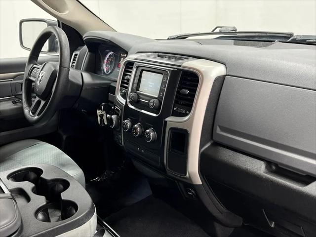 2019 Ram 1500 Classic SLT Crew Cab 4x4 6'4" Box