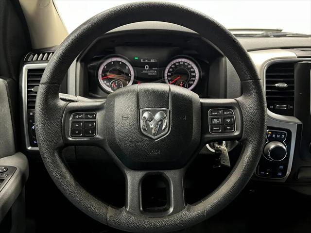 2019 Ram 1500 Classic SLT Crew Cab 4x4 6'4" Box