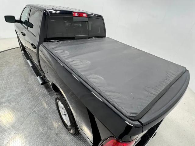 2019 Ram 1500 Classic SLT Crew Cab 4x4 6'4" Box