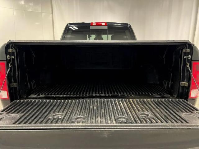 2019 Ram 1500 Classic SLT Crew Cab 4x4 6'4" Box